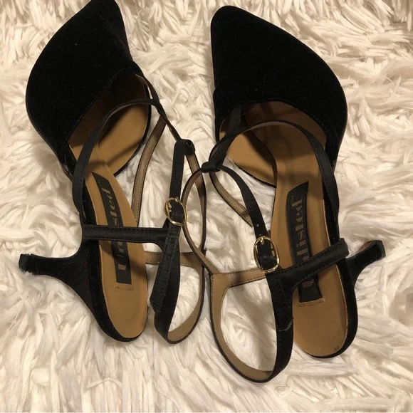 Kenneth Cole Unlisted Women's Size 9 black  2.5" Block Heel pointed Toe Straps - Picture 6 of 7